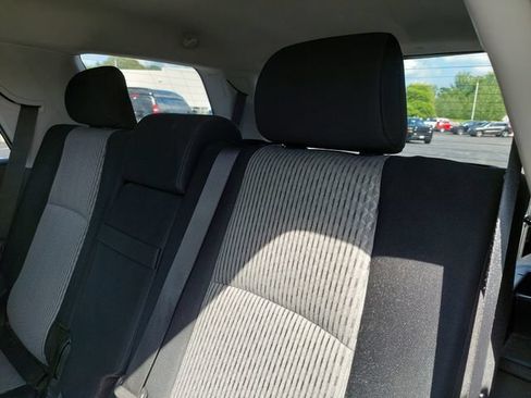 Used 2020 Toyota 4Runner SR5 AWD/4WD image 23