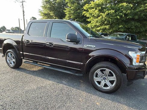 Used 2018 Ford F150 XLT w/ Equipment Group 302A Luxury AWD/4WD image 6