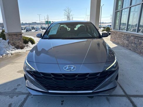 Used 2022 Hyundai Elantra SEL image 3