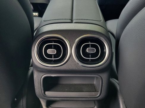 Certified 2026 Mercedes-Benz GLC 300 4MATIC image 11