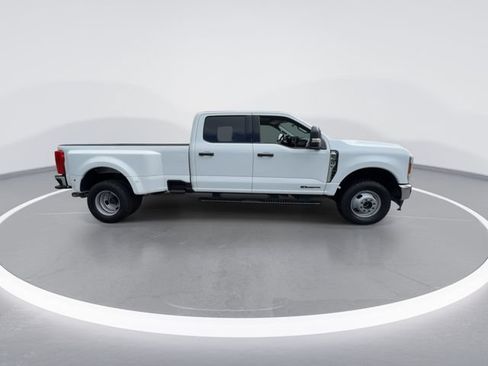 Used 2026 Ford F350 XLT AWD/4WD image 9