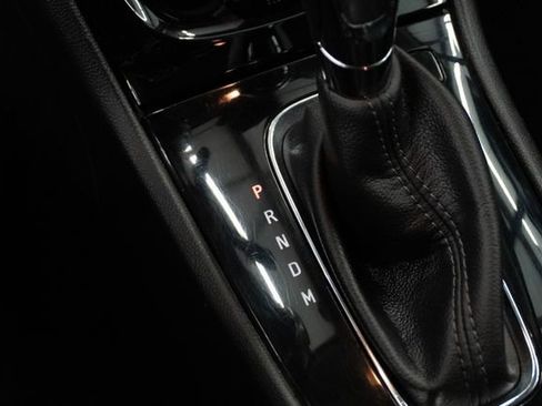 Used 2022 Buick Encore Preferred w/ Safety Package image 24