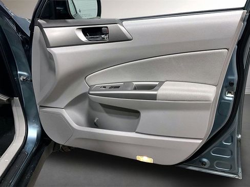 Used 2010 Subaru Forester 2.5XT Premium image 27