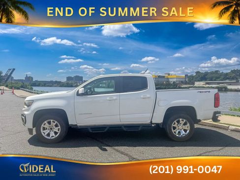 Used 2022 Chevrolet Colorado LT w/ LT Convenience Package AWD/4WD image 4