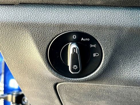 Used 2023 Volkswagen Jetta SEL image 17