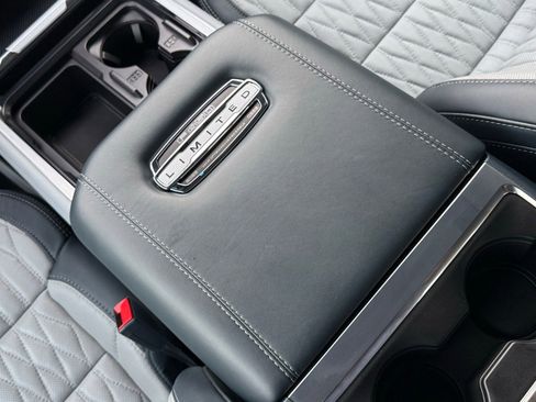 Used 2023 Ford F450 Limited w/ FX4 Off-Road Package image 30