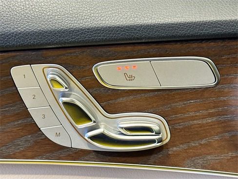 Certified 2018 Mercedes-Benz C 300 4MATIC Sedan image 20