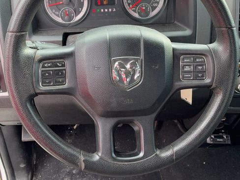 Used 2017 RAM 1500 Express image 10