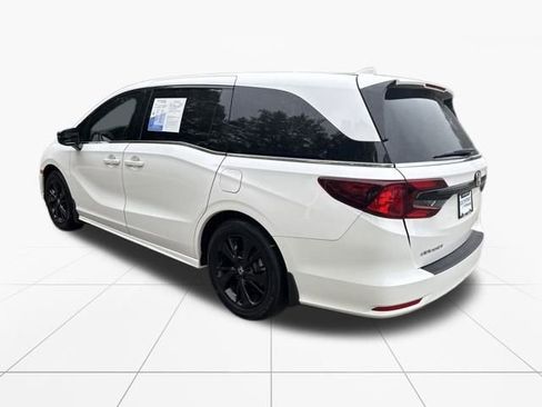 Used 2024 Honda Odyssey Sport image 6