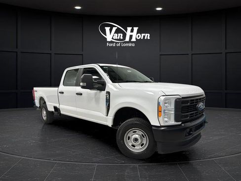 Used 2023 Ford F250 XL AWD/4WD image 1