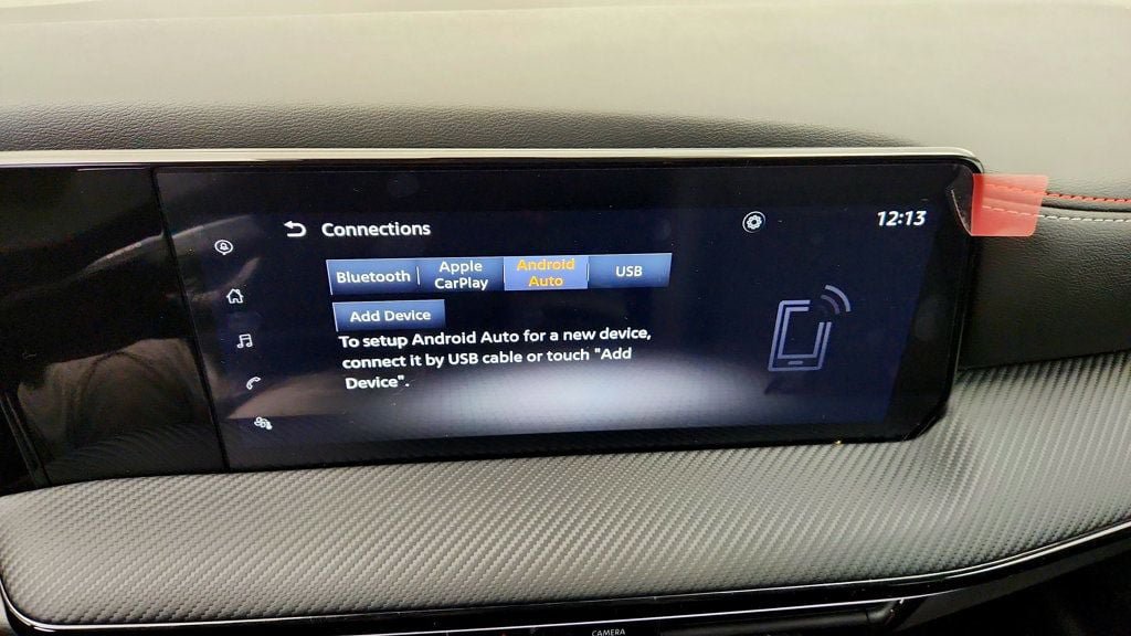 Used 2025 Nissan Kicks SR FWD image 16