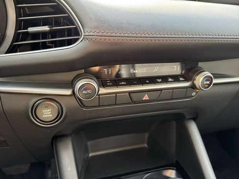 Used 2025 MAZDA MAZDA3 s FWD image 50