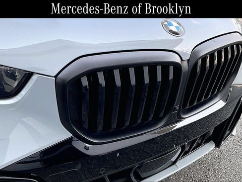 Used 2025 BMW X5 xDrive40i w/ M Sport Package AWD/4WD image 30