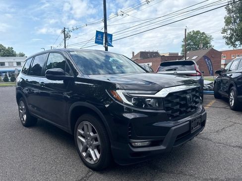 Used 2024 Honda Passport EX-L image 3