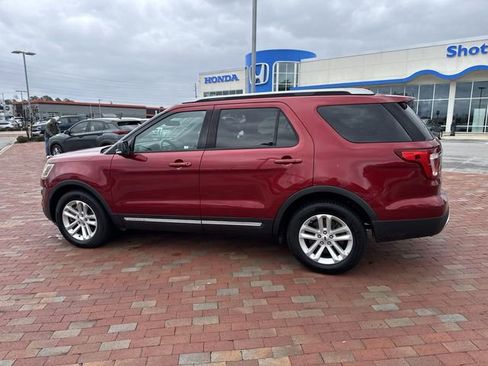 Used 2017 Ford Explorer XLT w/ Equipment Group 202A image 33
