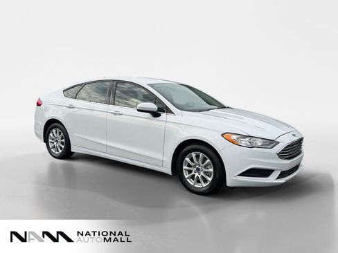Used 2018 Ford Fusion S FWD image 7