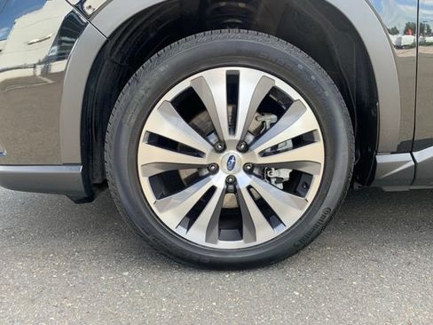 Used 2022 Subaru Ascent Limited w/ Technology Package AWD/4WD image 11