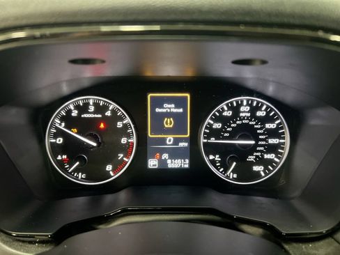 Used 2023 Subaru Outback Premium AWD/4WD image 12