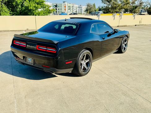 Used 2016 Dodge Challenger R/T Plus image 14