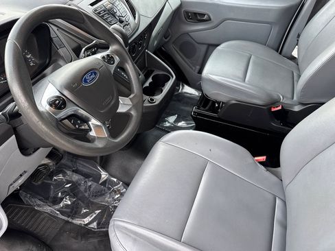 Used 2019 Ford Transit 250 148 Medium Roof image 4