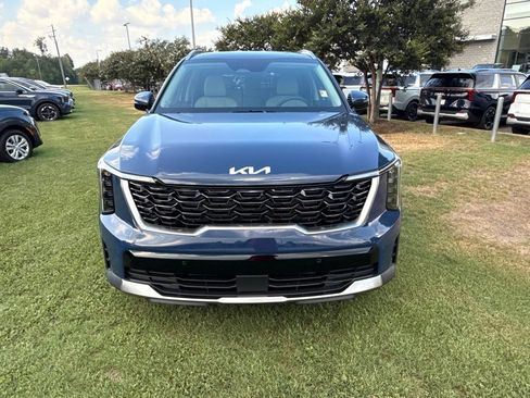 Certified 2025 Kia Sorento S w/ Panoramic Sunroof Package FWD image 8
