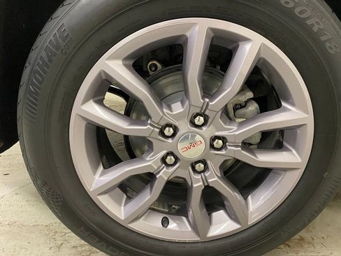 Used 2024 GMC Terrain SLT AWD/4WD image 25