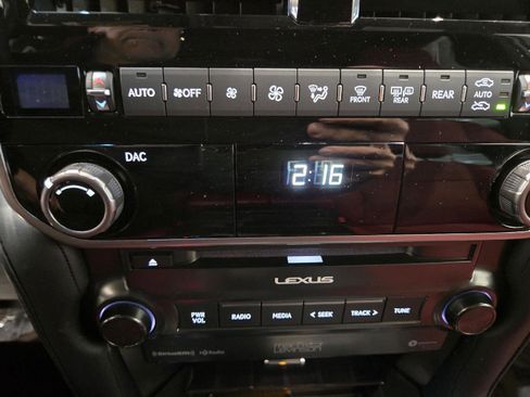 Used 2023 Lexus GX 460 Premium w/ Premium Plus Package image 39