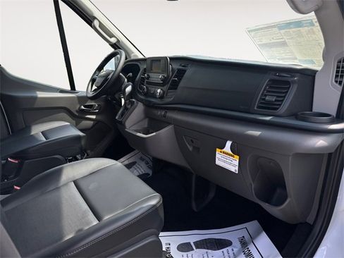 New 2025 Ford Transit 250 148 Medium Roof image 10