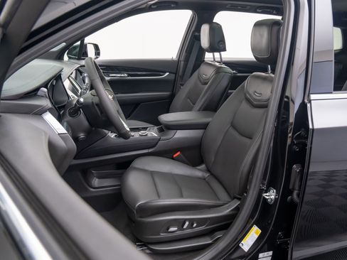 New 2025 Cadillac XT6 Premium Luxury image 15