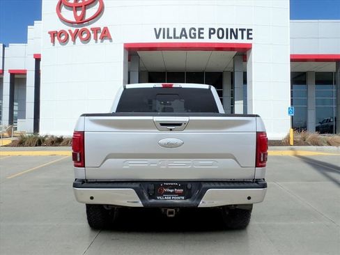 Used 2017 Ford F150 Lariat w/ Equipment Group 501A Mid image 4