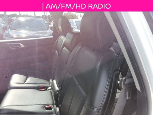 Used 2015 Nissan Pathfinder Platinum FWD image 8