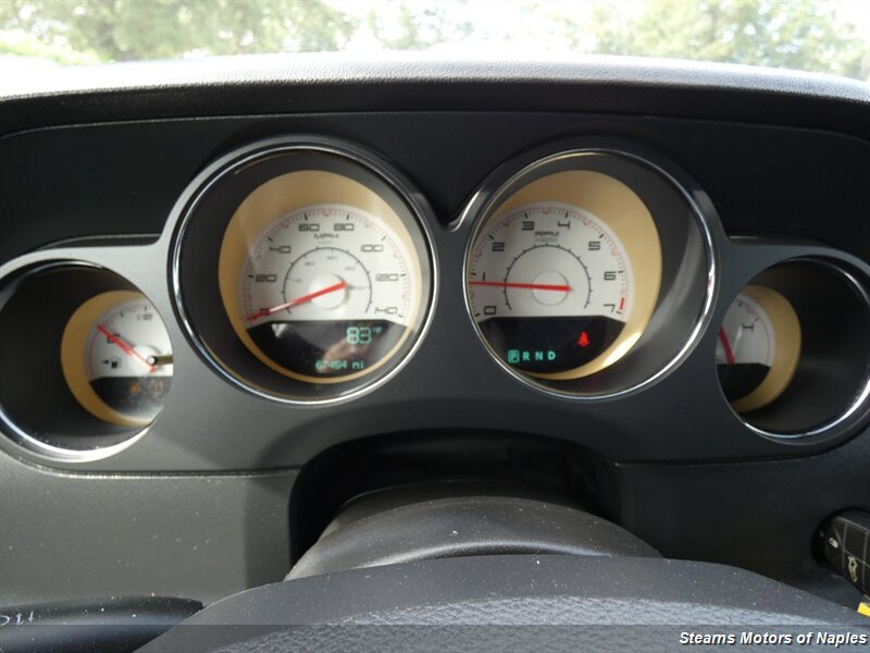 Used 2011 Dodge Challenger RWD image 22