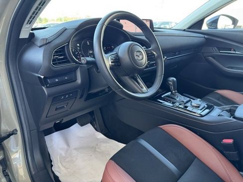 Used 2024 MAZDA CX-30 Carbon image 19