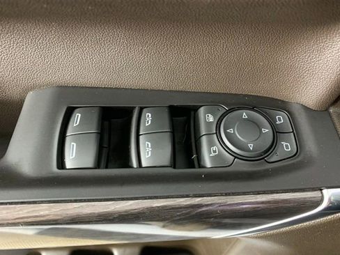 Used 2021 Chevrolet Silverado 1500 LTZ AWD/4WD image 26