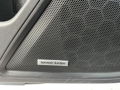 Certified 2025 Subaru Outback Touring w/ Tech Package 3 image 18