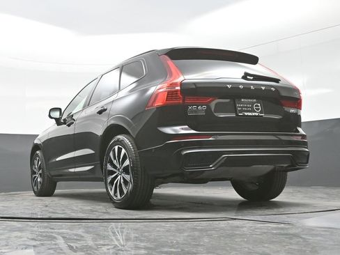Used 2025 Volvo XC60 B5 Plus w/ Climate Package AWD/4WD image 26