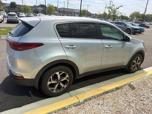 Used 2021 Kia Sportage LX FWD image 7