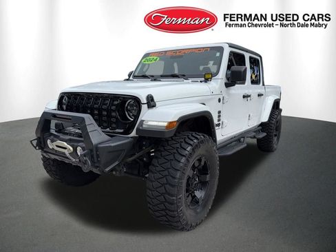 Used 2024 Jeep Gladiator Sport AWD/4WD image 10