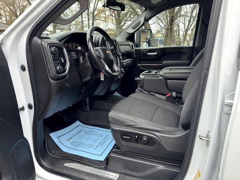 Used 2021 Chevrolet Silverado 2500 LT w/ Fleet Comfort Package image 5