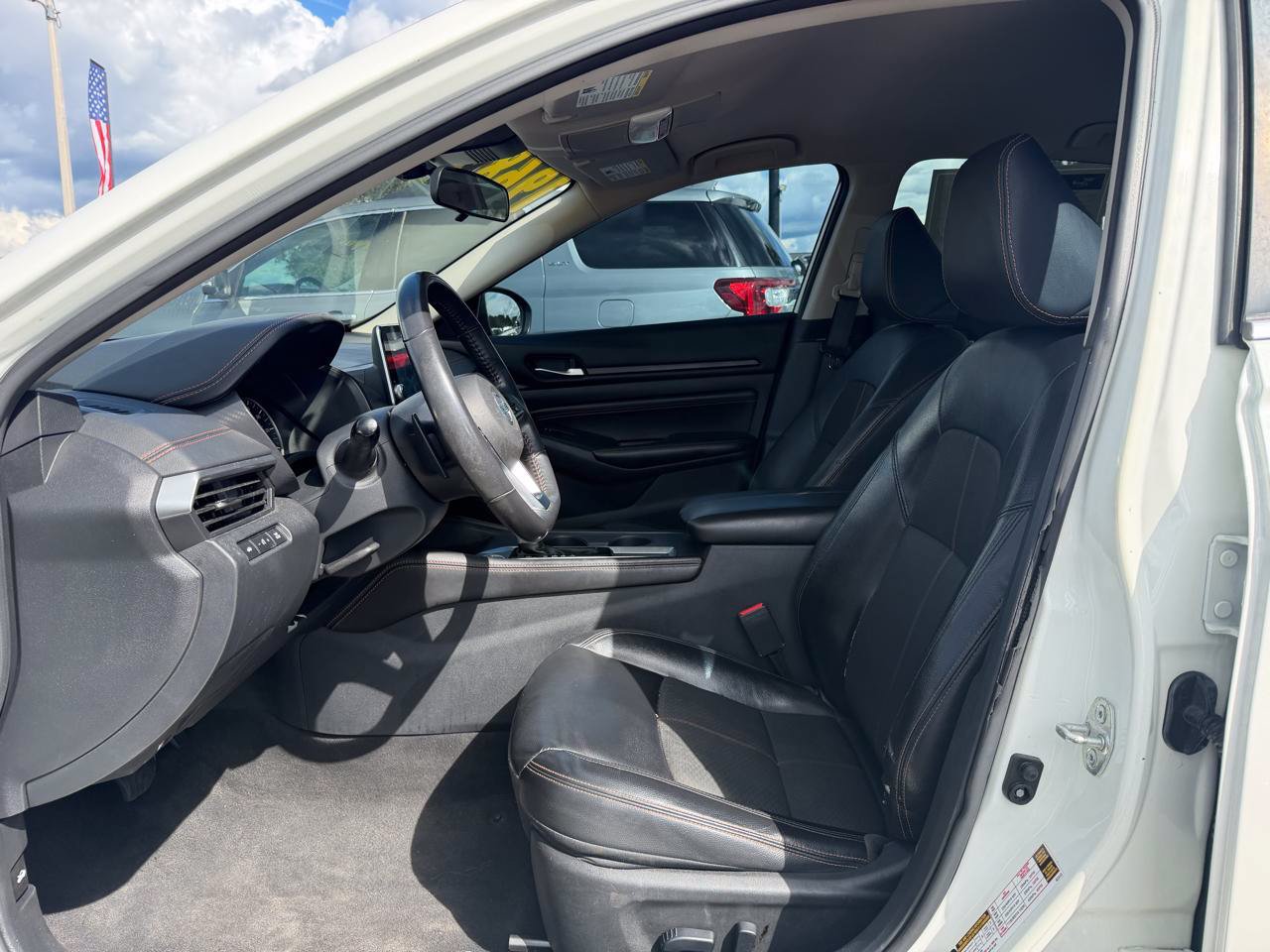 Used 2022 Nissan Altima 2.5 SR AWD/4WD image 5