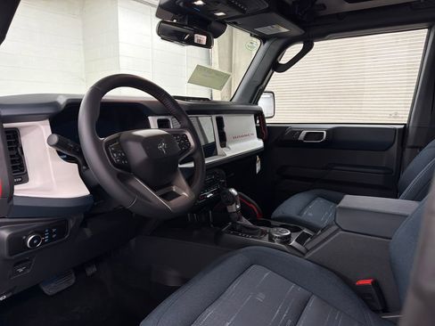 New 2026 Ford Bronco Heritage Edition image 6