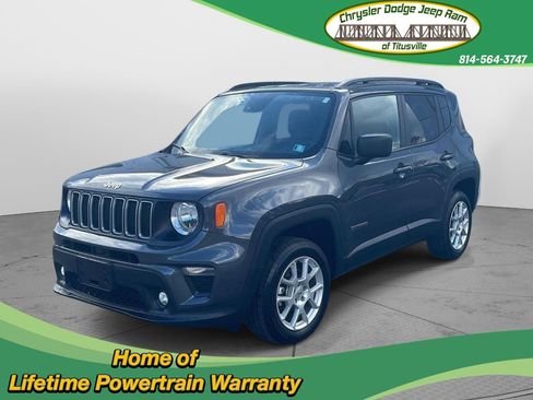 Used 2022 Jeep Renegade Latitude AWD/4WD image 4