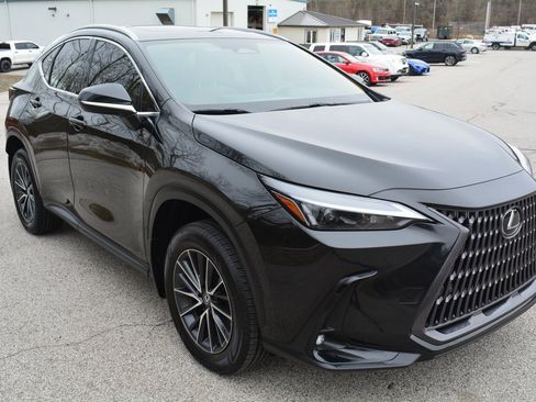 Used 2024 Lexus NX 250 FWD image 4