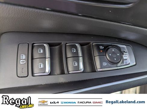 Used 2025 Kia Sorento S w/ Panoramic Sunroof Package image 15