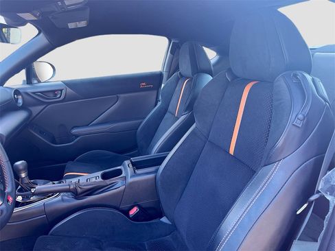 Used 2023 Toyota GR86 10th Anniversary SE image 20