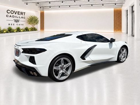 Used 2024 Chevrolet Corvette Stingray Coupe RWD image 13
