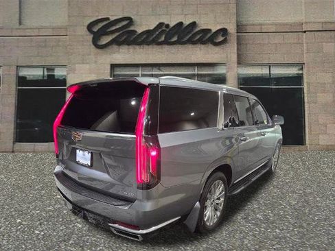 Used 2021 Cadillac Escalade ESV Premium Luxury w/ Driver Assist Tech Package image 5