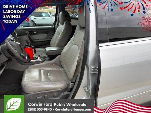 Used 2016 GMC Acadia SLT AWD/4WD image 10