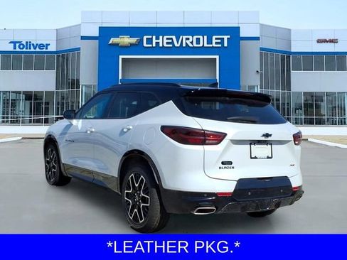 Used 2023 Chevrolet Blazer RS w/ Driver Confidence II Package FWD image 3