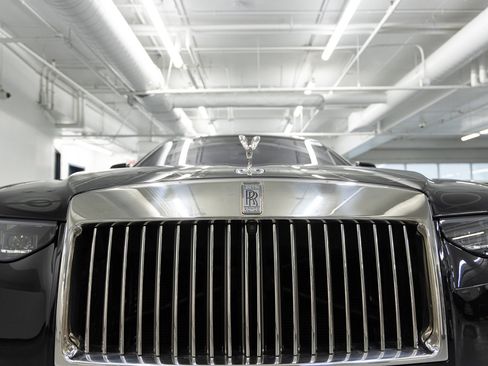 Used 2025 Rolls-Royce Ghost image 15